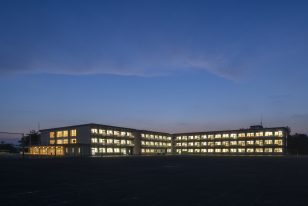 (仮称）六戸町立義務教育学校六戸学園建築工事（JV）