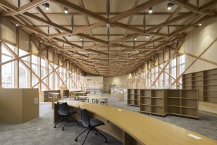 六戸町立図書館建築工事（JV)