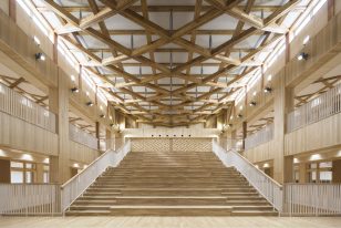 (仮称）六戸町立義務教育学校六戸学園建築工事（JV）