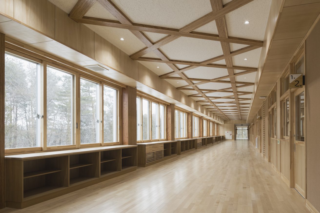 (仮称）六戸町立義務教育学校六戸学園建築工事（JV）