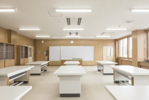 (仮称）六戸町立義務教育学校六戸学園建築工事（JV）